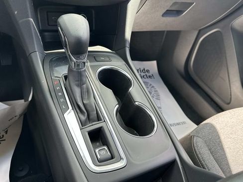 Used 2024 Chevrolet Equinox LT FWD image 14