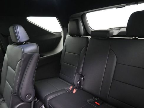 New 2026 Chevrolet Traverse LT w/ Midnight/Sport Edition image 9
