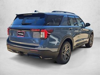 New 2026 Ford Explorer ST-Line w/ ST-Line Street Pack video 2
