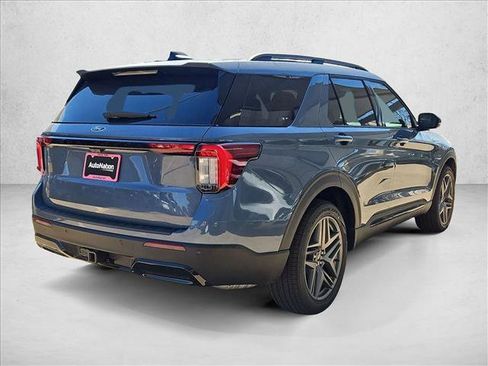New 2026 Ford Explorer ST-Line w/ ST-Line Street Pack image 2