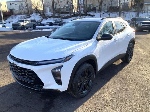 New 2026 Chevrolet Trax ACTIV image 3