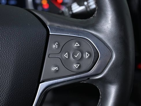 Used 2023 Chevrolet Traverse LT FWD image 14