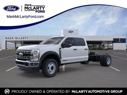 New 2026 Ford F550 4x4 Crew Cab image 1