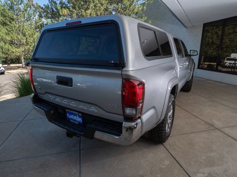 Used 2019 Toyota Tacoma SR5 AWD/4WD image 6