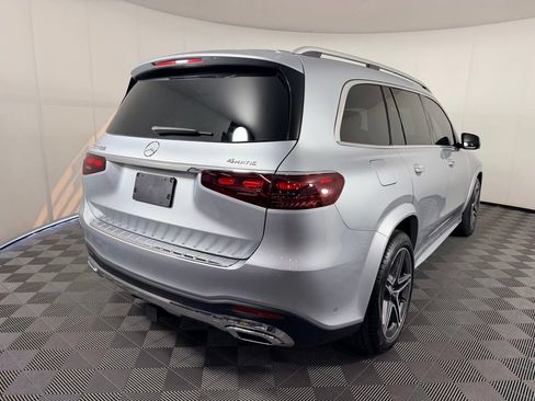 Used 2024 Mercedes-Benz GLS 450 4MATIC image 7