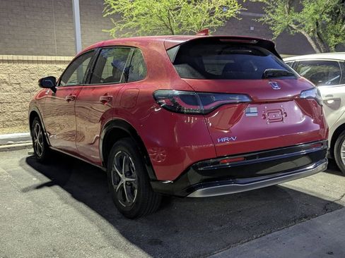 Used 2023 Honda HR-V EX-L image 6