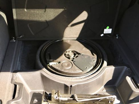 Used 2015 Audi Q5 3.0T Premium Plus image 39