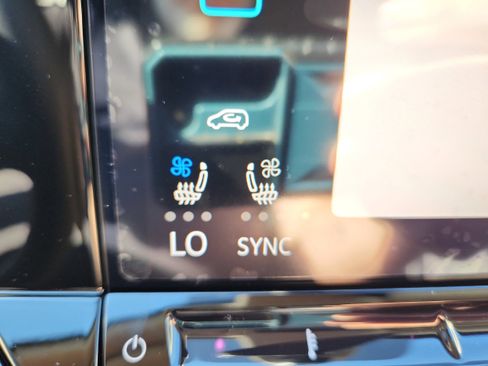 New 2026 Volkswagen Atlas SE image 17