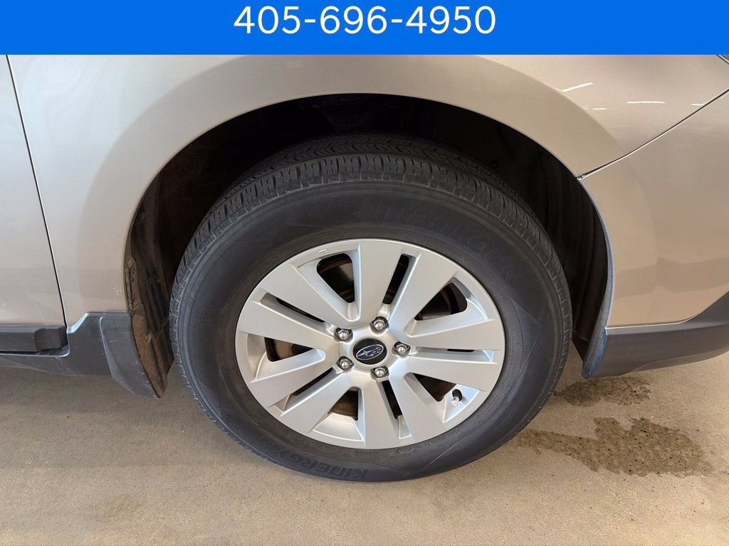 Used 2017 Subaru Outback 2.5i Premium AWD/4WD image 16
