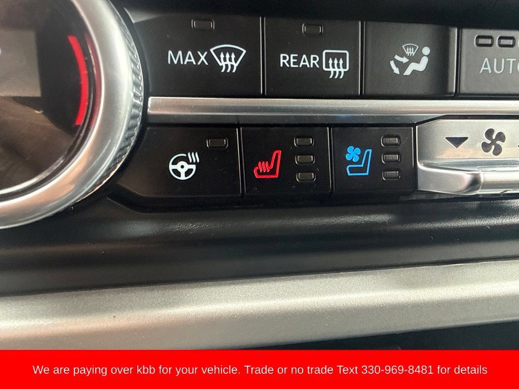 Used 2024 Ford Expedition XLT AWD/4WD image 25