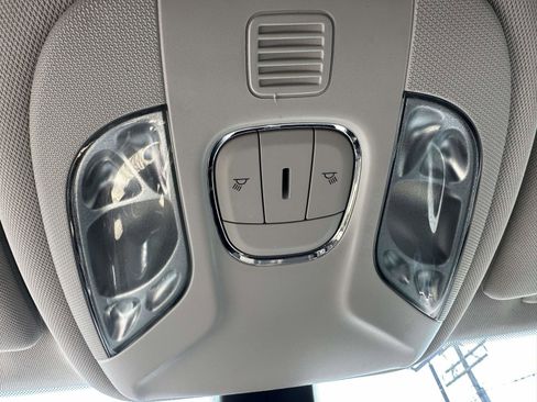 Used 2018 Jeep Compass Latitude w/ Popular Equipment Group AWD/4WD image 35