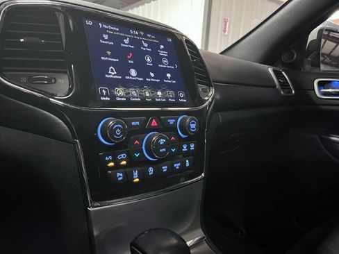 Used 2021 Jeep Grand Cherokee Laredo X AWD/4WD image 18