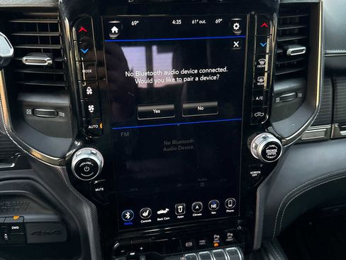 Used 2019 RAM 2500 Limited image 7