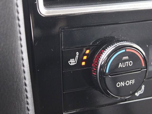 Used 2021 Nissan Armada SV image 38