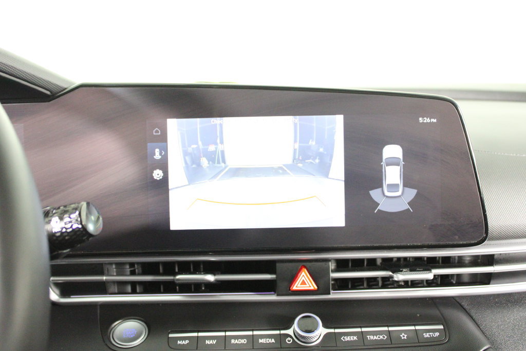 Used 2023 Hyundai Elantra Limited FWD image 29