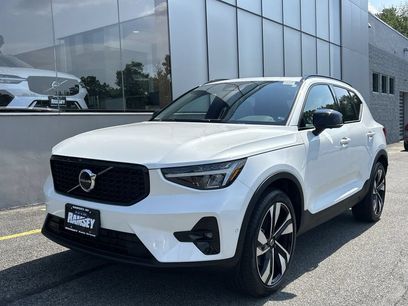 Certified 2024 Volvo XC40 B5 Plus w/ Protection Package Premier