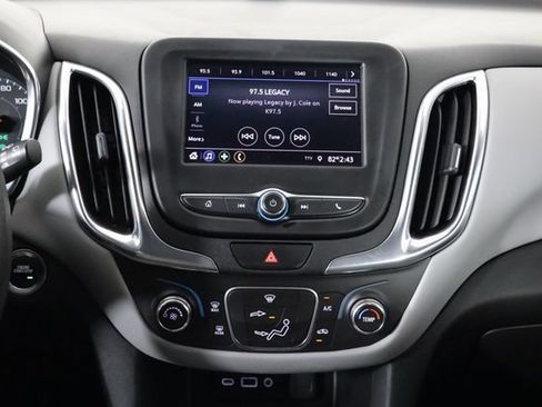 Used 2020 Chevrolet Equinox LS FWD image 25