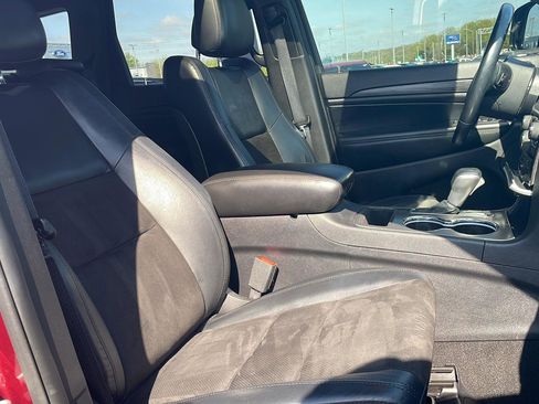 Used 2021 Jeep Grand Cherokee Laredo X image 24