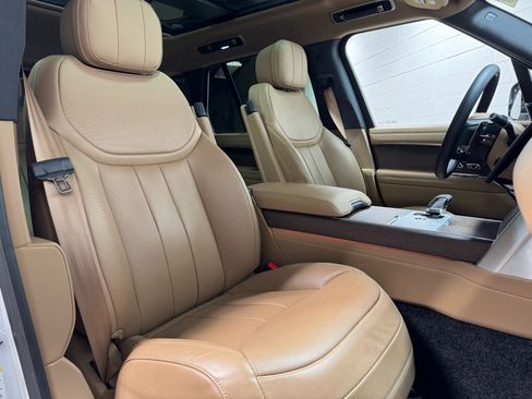 Used 2024 Land Rover Range Rover SE AWD/4WD image 31