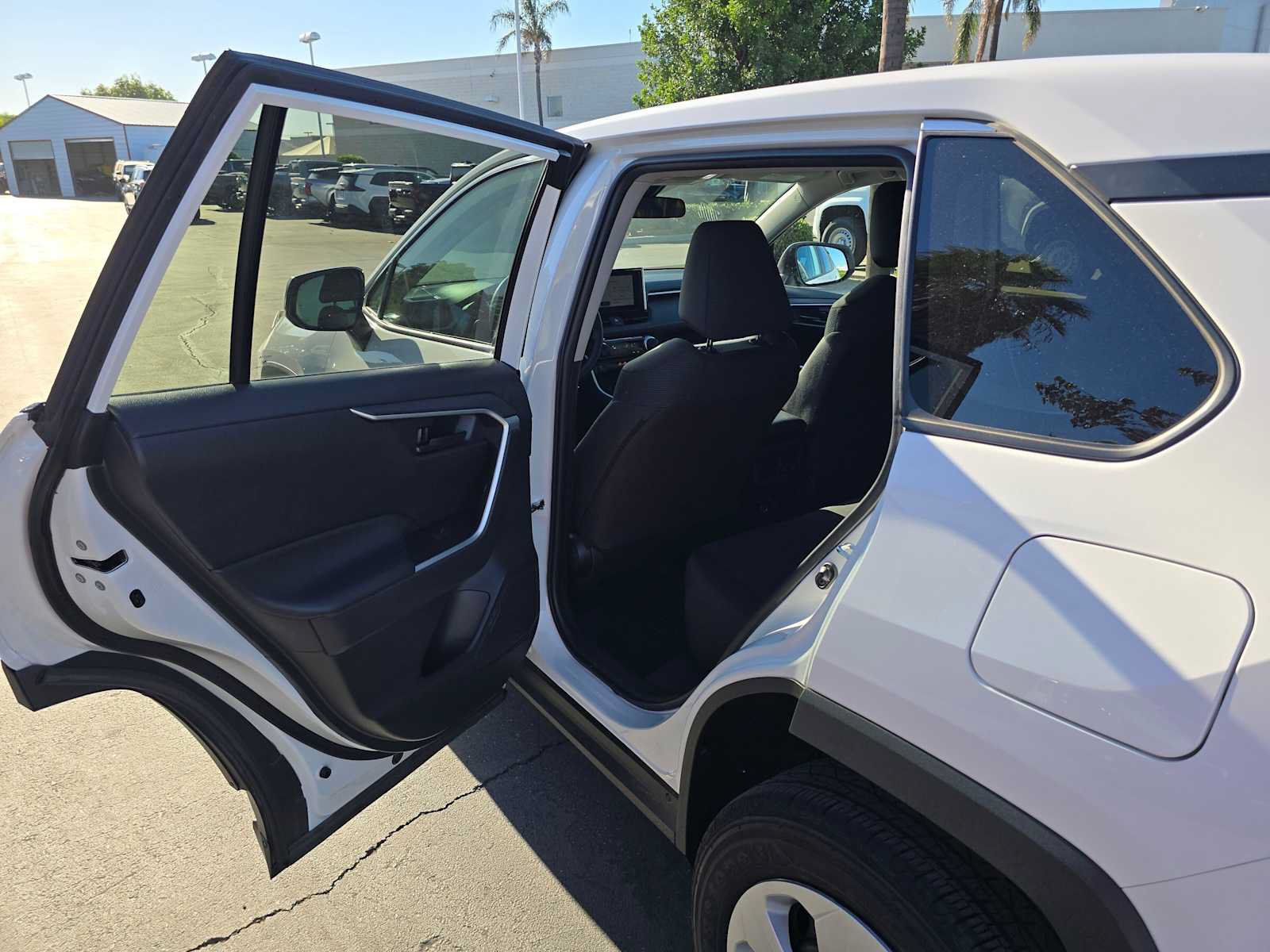 Certified 2025 Toyota RAV4 LE AWD/4WD image 15