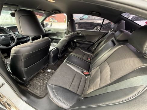 Used 2016 Honda Accord Sport image 22