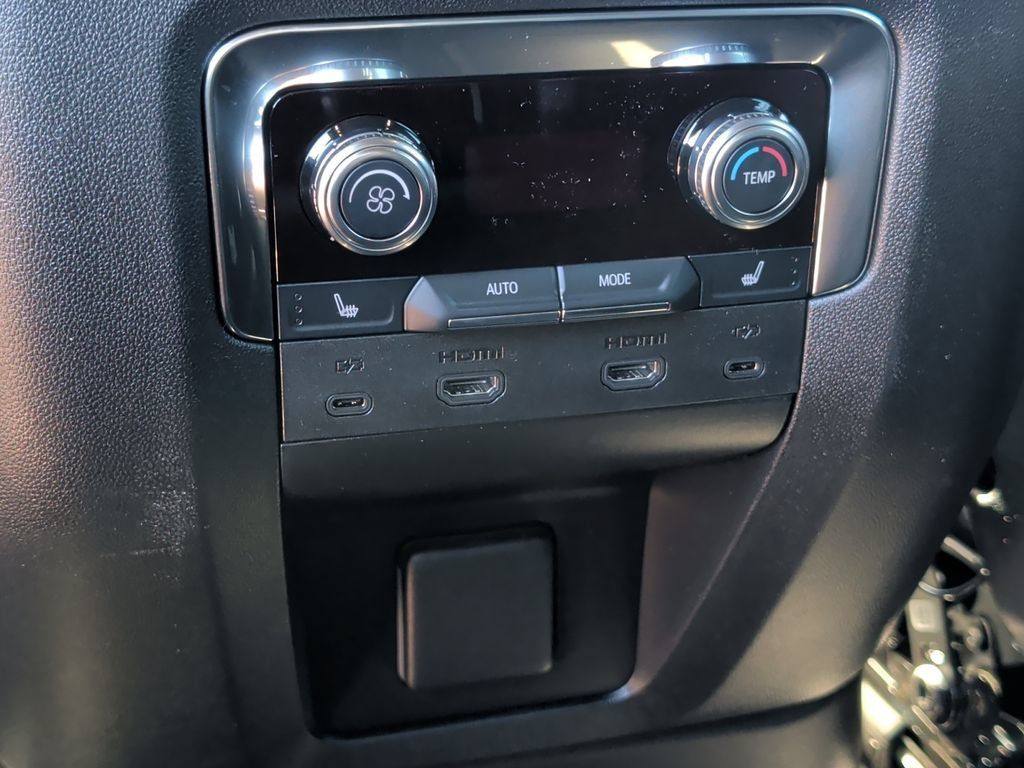 New 2026 GMC Yukon Elevation w/ Elevation Premium Package AWD/4WD image 37