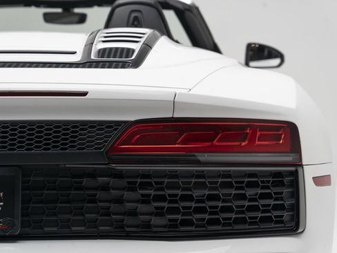 Used 2022 Audi R8 V10 image 50