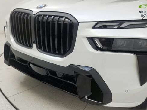 Used 2025 BMW X7 xDrive40i w/ M Sport Package AWD/4WD image 25