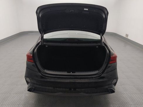Used 2022 Kia Forte LXS FWD image 29