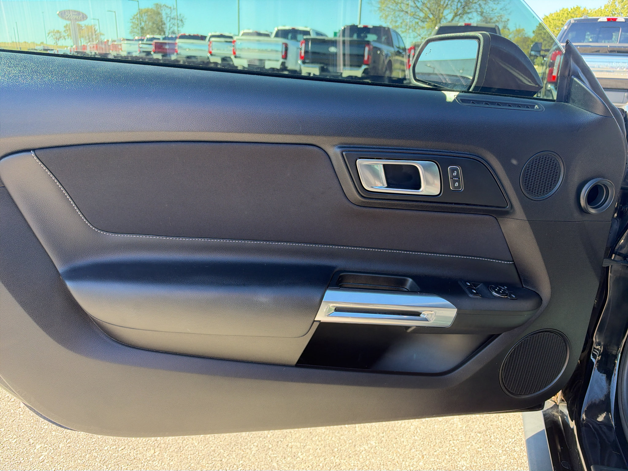 Used 2021 Ford Mustang GT w/ Equipment Group 301A RWD image 9