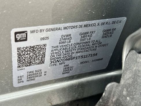 Used 2026 Chevrolet Equinox EV LT FWD image 17