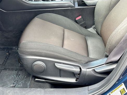 Used 2021 MAZDA MAZDA3 s image 20