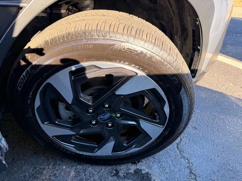 Used 2024 Subaru Crosstrek 2.5i Limited w/ Crosstrek Mirror Package image 49