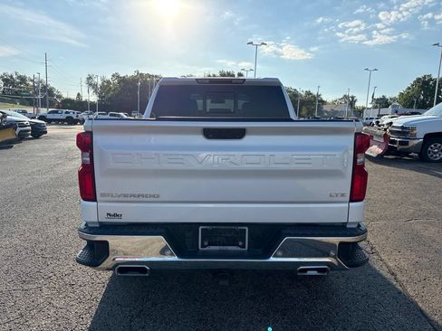 Used 2021 Chevrolet Silverado 1500 LTZ w/ Z71 Off-Road Package AWD/4WD image 6