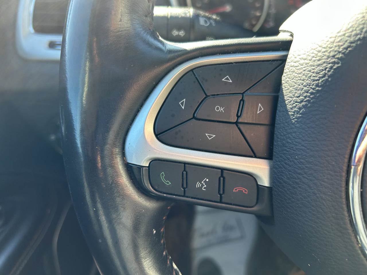 Used 2019 Jeep Compass Latitude w/ Popular Equipment Group AWD/4WD image 18
