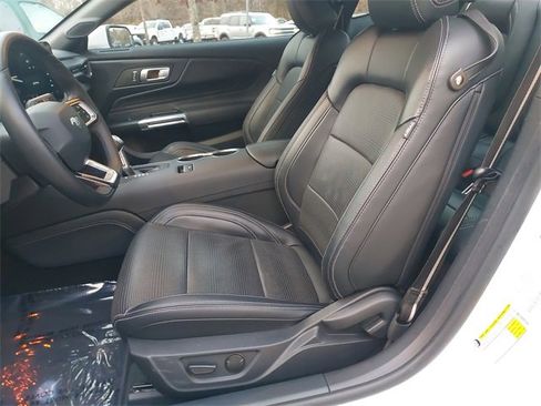 Used 2024 Ford Mustang Premium image 15