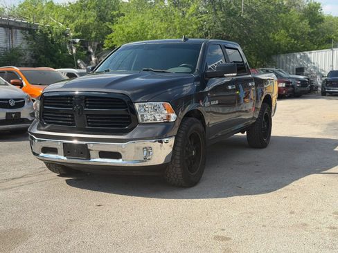 Used 2017 RAM 1500 Big Horn image 3