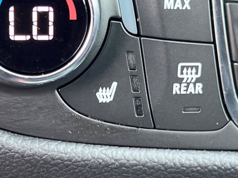 Used 2022 Chevrolet Equinox LT FWD image 31