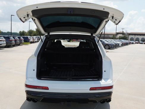 Used 2023 Audi SQ7 Premium Plus AWD/4WD image 37