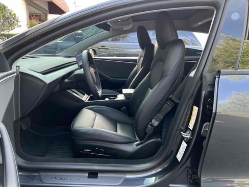 Used 2024 Tesla Model 3 Long Range RWD image 7