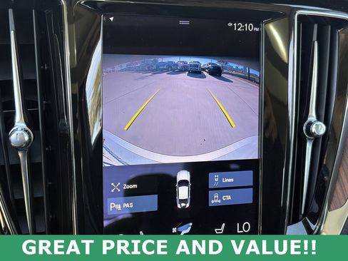 Used 2021 Volvo S60 T5 Momentum w/ Climate Package image 24