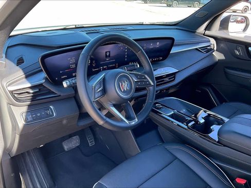 Certified 2025 Buick Enclave Preferred image 16