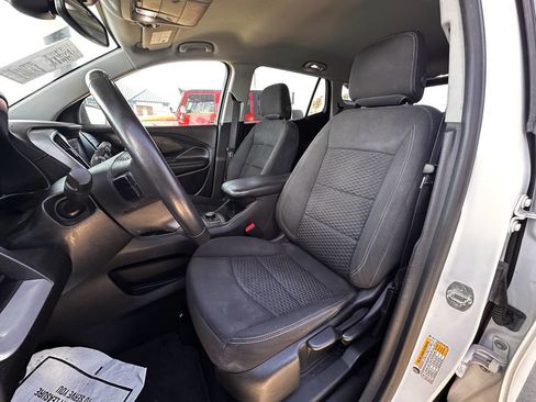 Used 2021 GMC Terrain SLE image 14