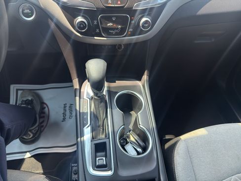 Used 2024 Chevrolet Equinox LS w/ LS Convenience Package FWD image 15