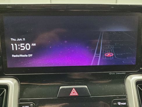 Used 2022 Kia Sorento S FWD image 25