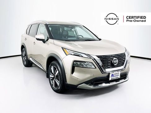 Used 2021 Nissan Rogue Platinum image 1