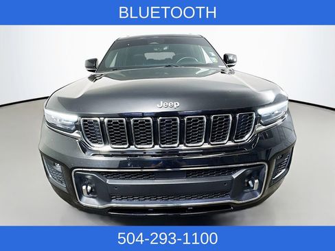 Used 2022 Jeep Grand Cherokee L Overland w/ Luxury Tech Group IV AWD/4WD image 3