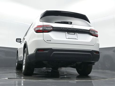 Used 2024 Honda Pilot LX image 20