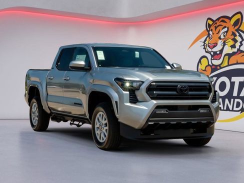 New 2026 Toyota Tacoma SR5 AWD/4WD image 3