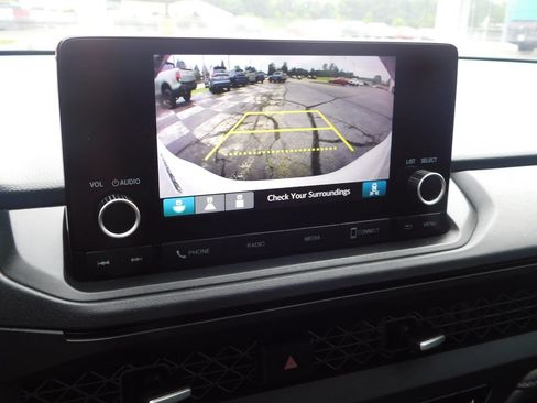 Used 2025 Honda Accord SE image 32